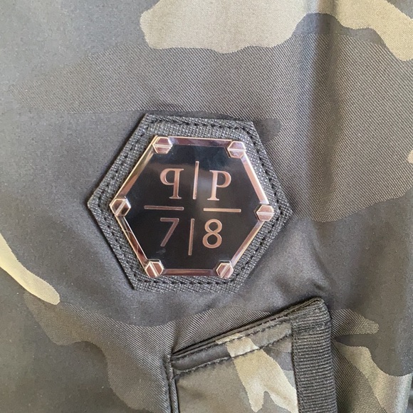 🎉HP 🎉 Philipp Plein Camo Studded Jacket - Picture 9 of 13